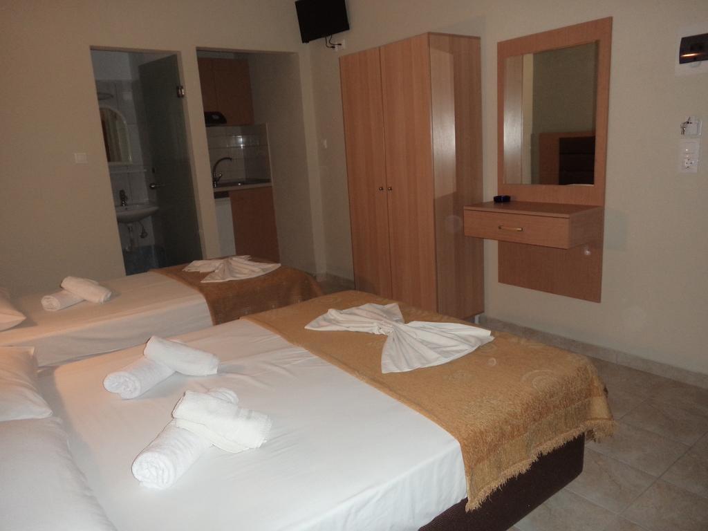 Hotel Dioni Paralía Pokoj fotografie