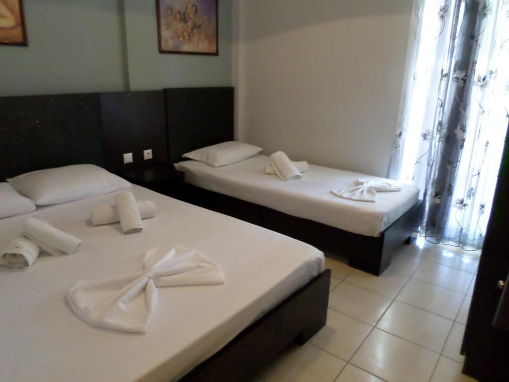 Hotel Dioni Paralía Pokoj fotografie