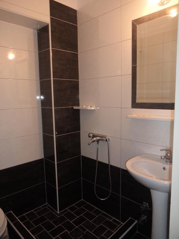 Hotel Dioni Paralía Pokoj fotografie