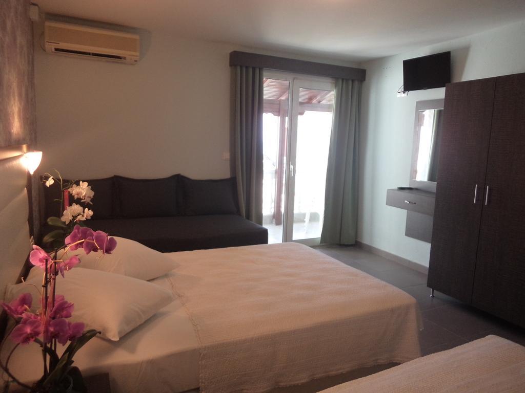 Hotel Dioni Paralía Pokoj fotografie